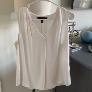 White House black market size 6p top